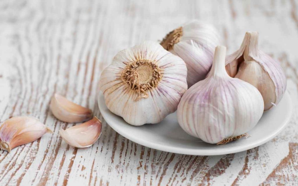 Reduce Uric Acid With garlic