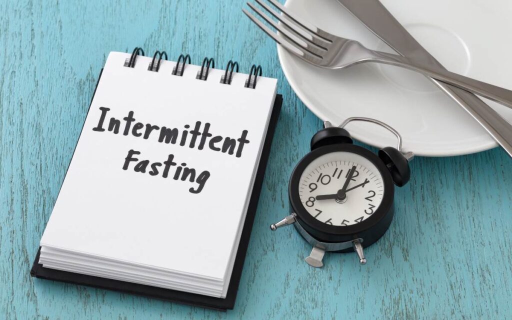 Benefits And Risks of Intermittent Fasting