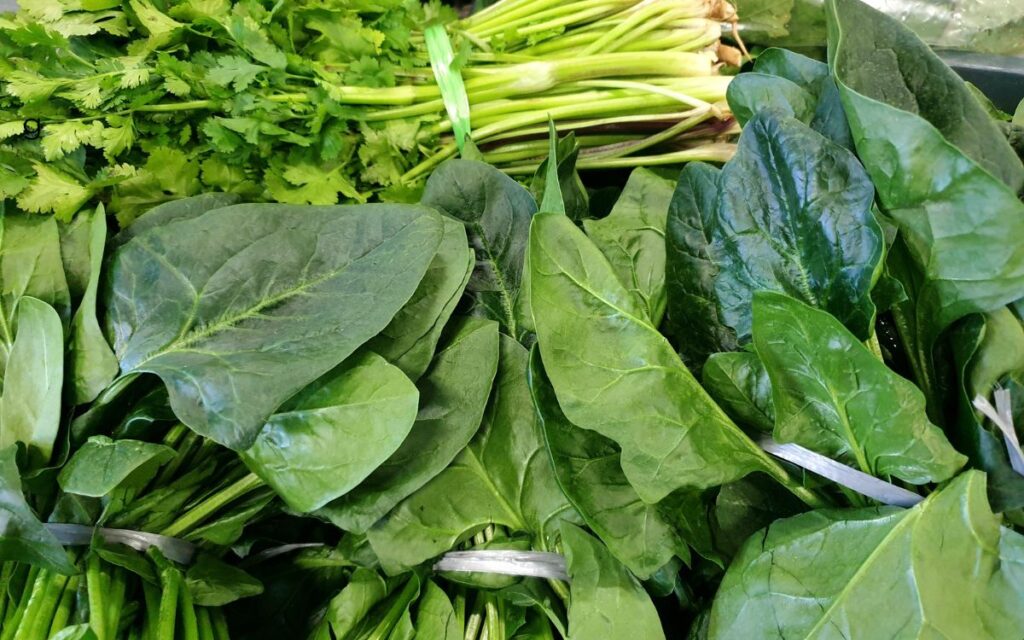 How to Strengthen Bones and Joints Naturally: Eat Greens Smarter