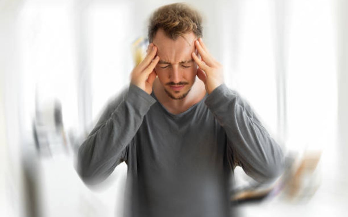 Why Is My Tinnitus Worse When Lying Down or Quiet?