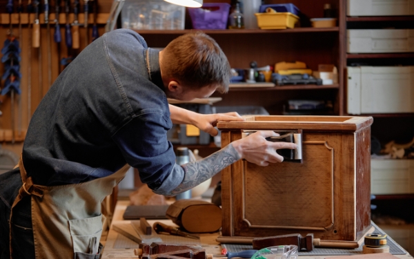 How to Start a Woodworking Business
